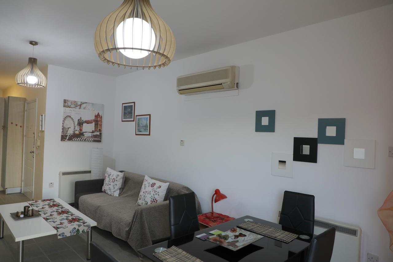 Bianco E U Apartment ニコシア エクステリア 写真