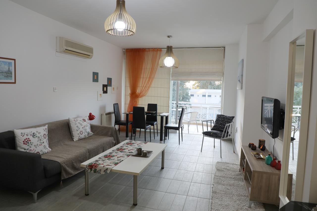 Bianco E U Apartment ニコシア エクステリア 写真